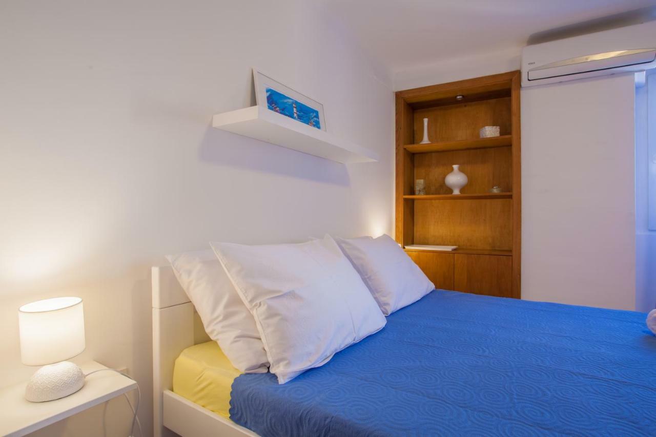 Room M Cres Extérieur photo